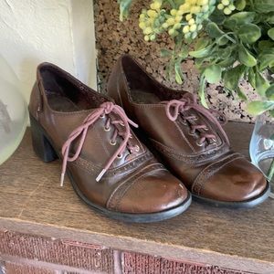 Vintage mud chunky heel loafers